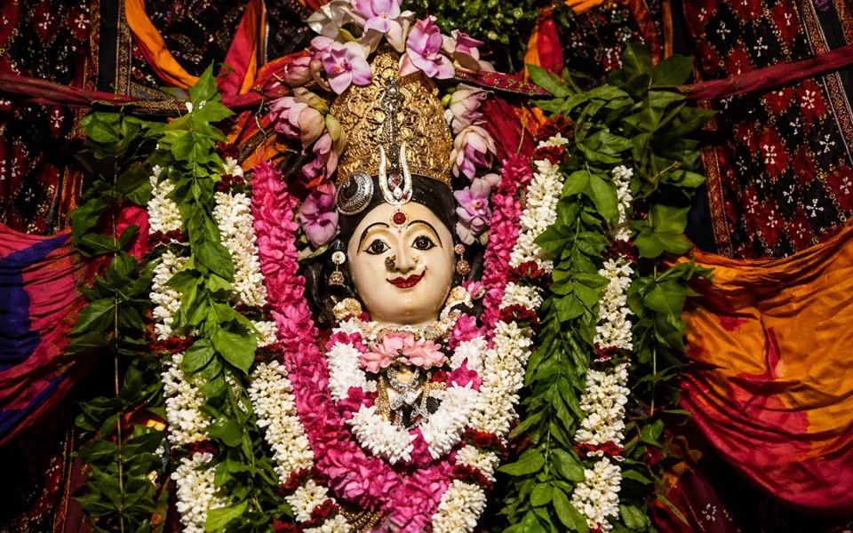 Devi Aparadha Kshamapan Stotram