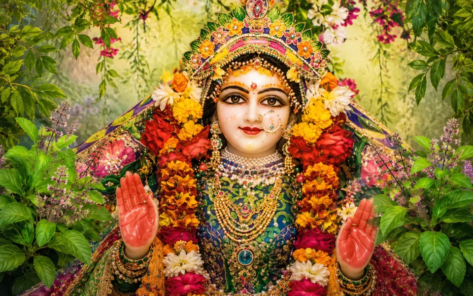 Iskcon Tulsi Aarti