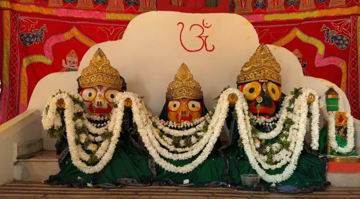 Jay Jay Jagannath Tini Dhupa Bele